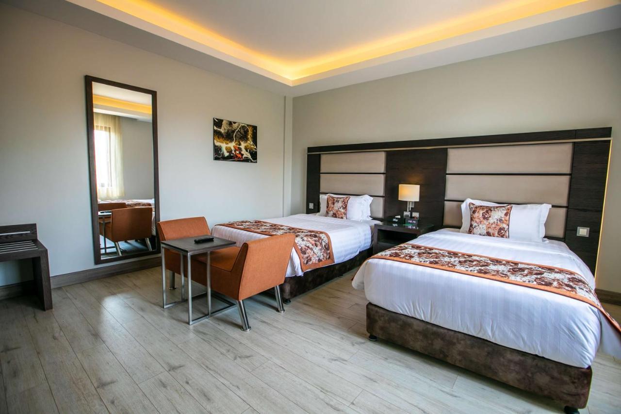 The Athena Hotel Kampala Eksteriør bilde