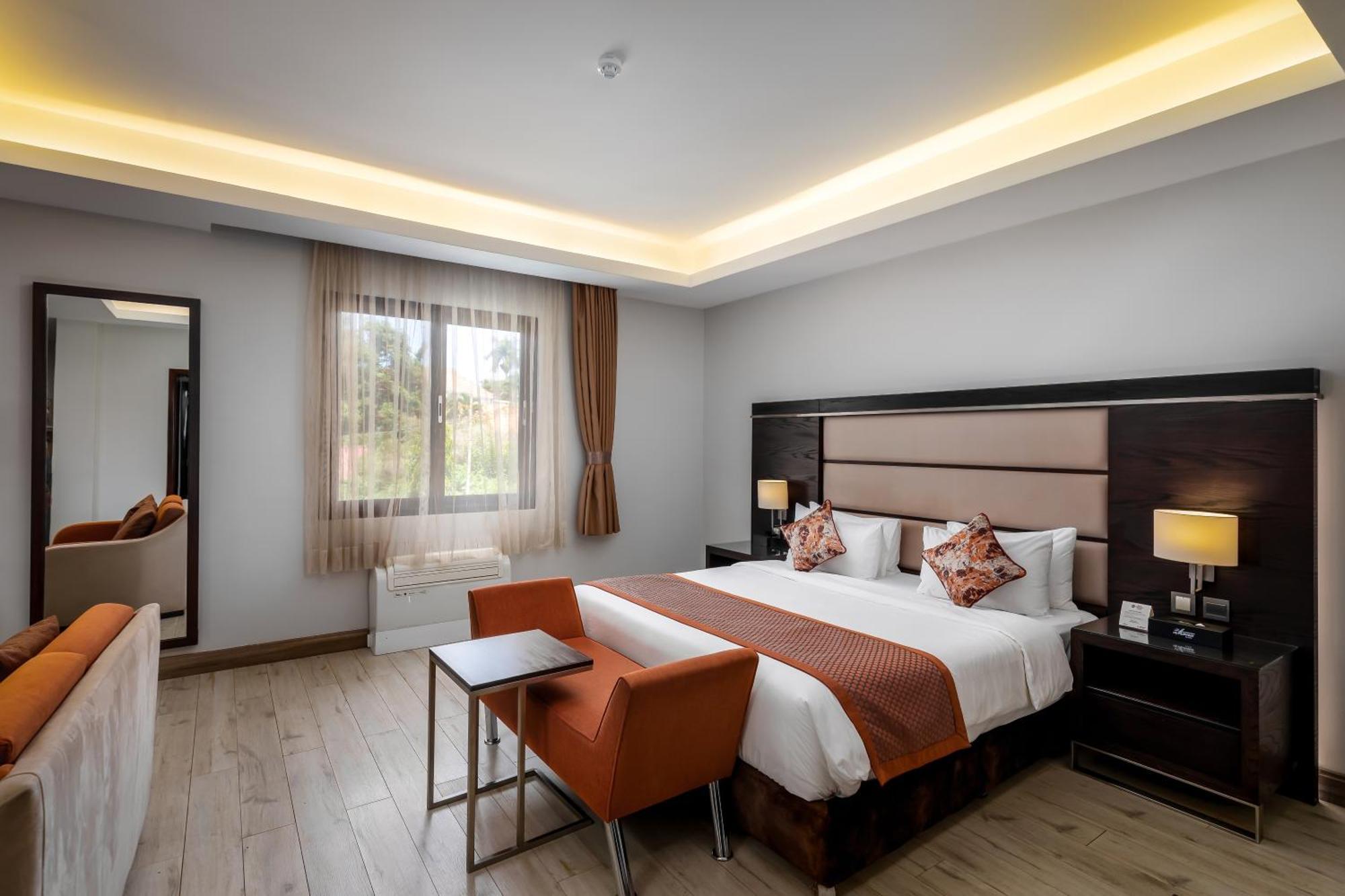 The Athena Hotel Kampala Eksteriør bilde